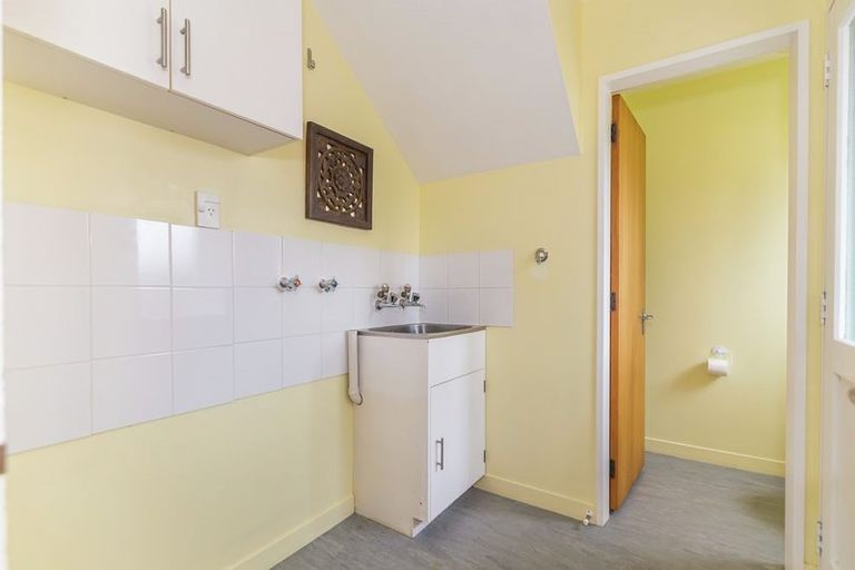 Photo of property in 5/990 High Street, Avalon, Lower Hutt, 5011