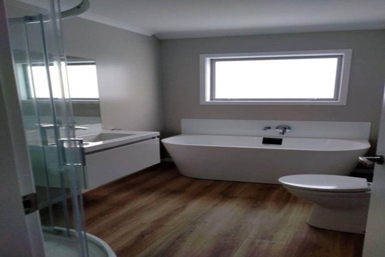 Photo of property in 9a Fitzherbert Road, Wainuiomata, Lower Hutt, 5014