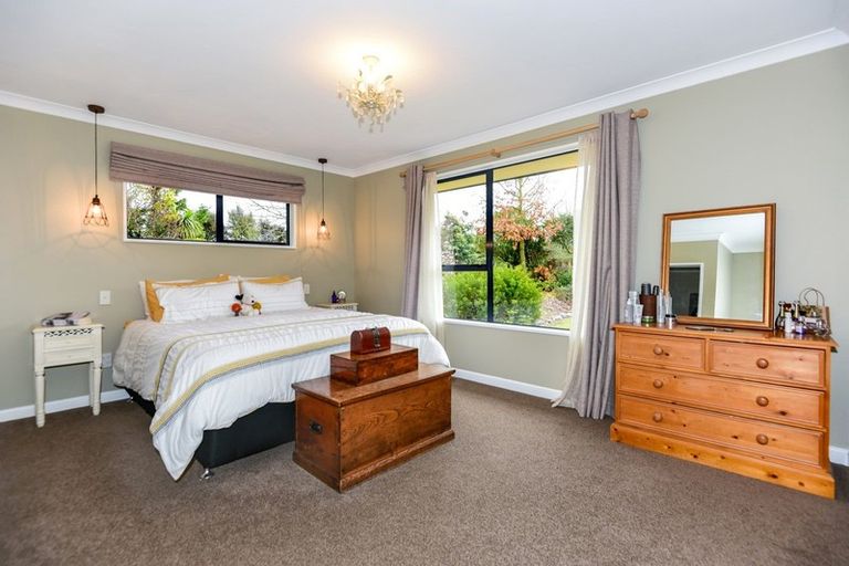 Photo of property in 34 Churchlea Place, Darfield, 7510