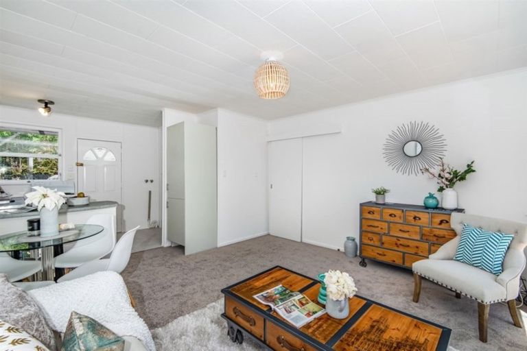 Photo of property in 2/126 Stredwick Drive, Torbay, Auckland, 0630