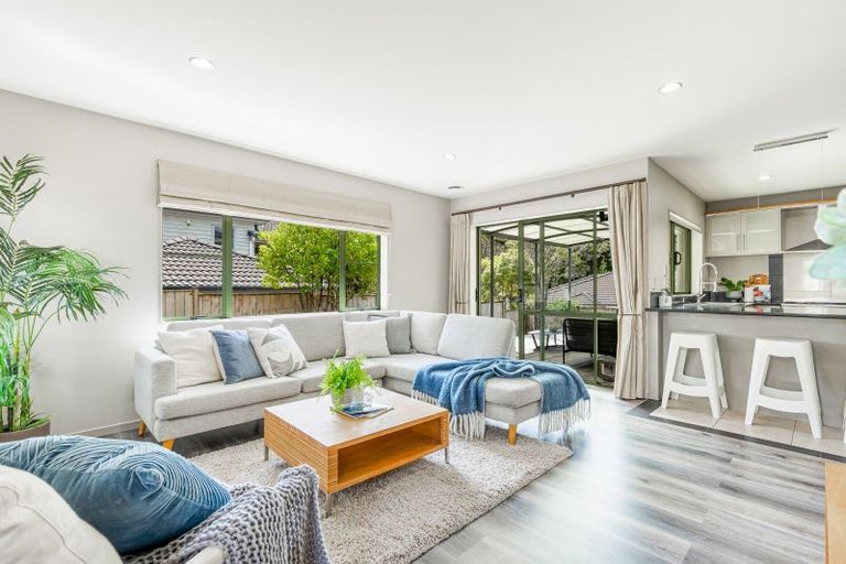 Photo of property in 12 Kunzea Place, Greenhithe, Auckland, 0632