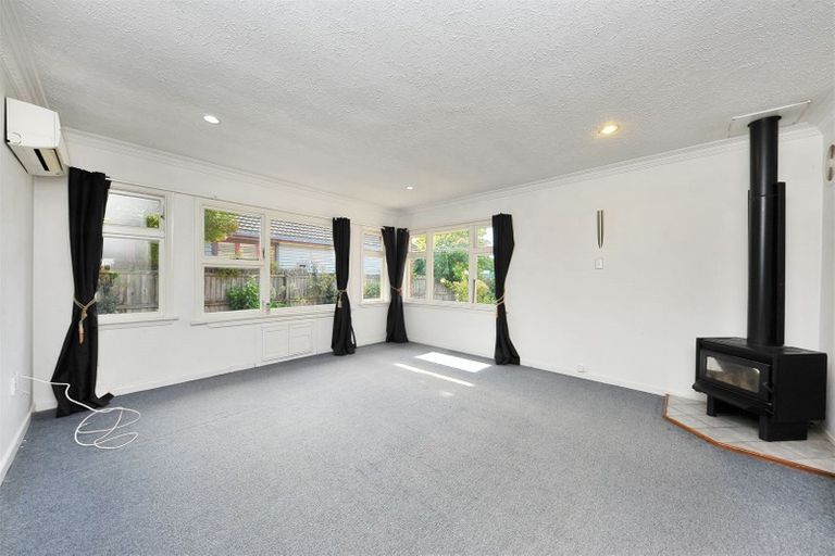 Photo of property in 157 Langdons Road, Northcote, Christchurch, 8052