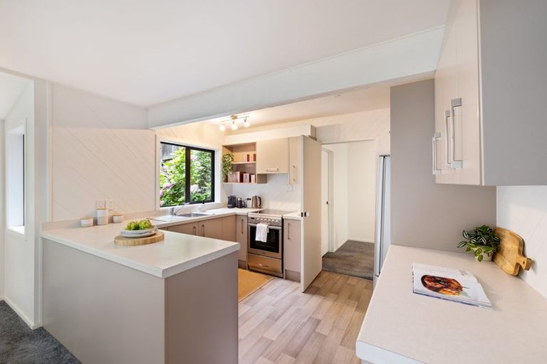 Photo of property in 102 Bowenvale Avenue, Cashmere, Christchurch, 8022