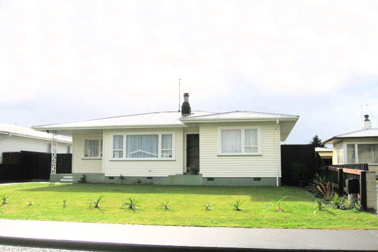 Photo of property in 419 Huia Street, Camberley, Hastings, 4120