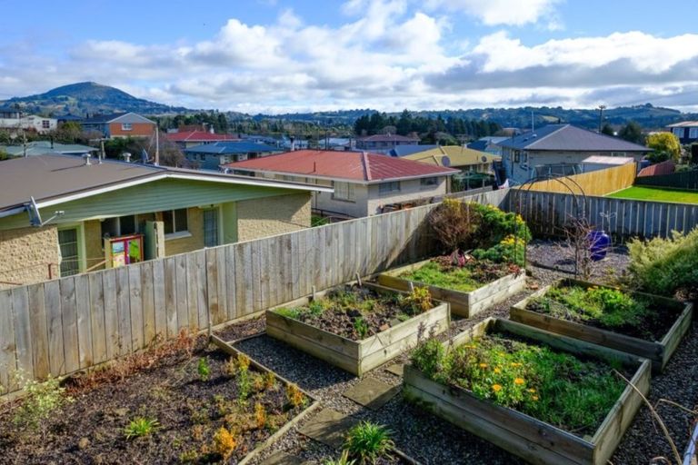 Photo of property in 52 Elwyn Crescent, Green Island, Dunedin, 9018