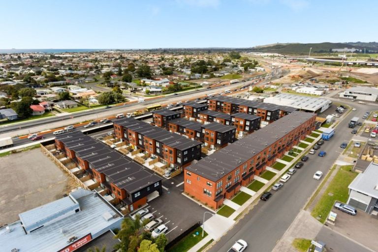 Photo of property in 48/17 Owens Place, Mount Maunganui, 3116