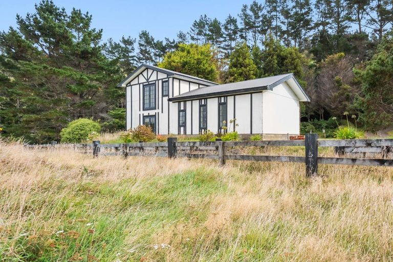 Photo of property in 117 Sweetacres Drive, Belmont, Lower Hutt, 5010