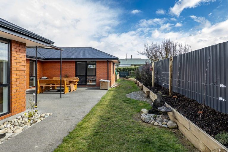 Photo of property in 24 King Street, Coalgate, 7673