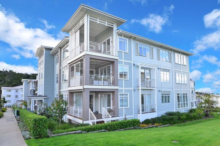 Photo of property in 68 Panorama Heights, Orewa, 0931