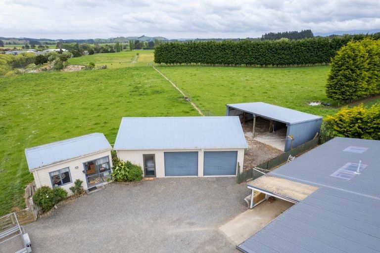 Photo of property in 47 Cowper Side Road, Dannevirke, 4976
