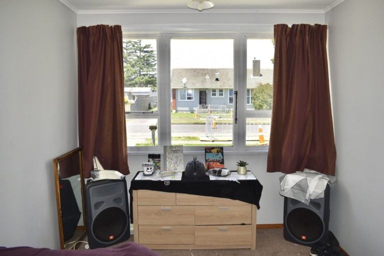 Photo of property in 4-6 Hinemoa Street, Levin, 5510