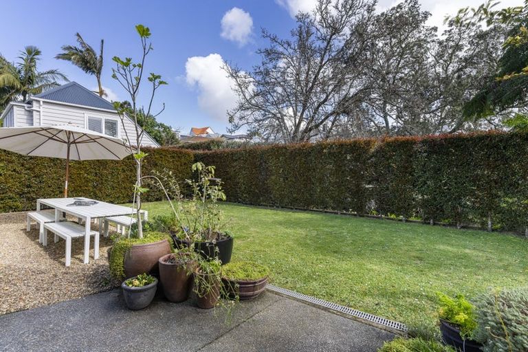 Photo of property in 34 Sentinel Road, Herne Bay, Auckland, 1011