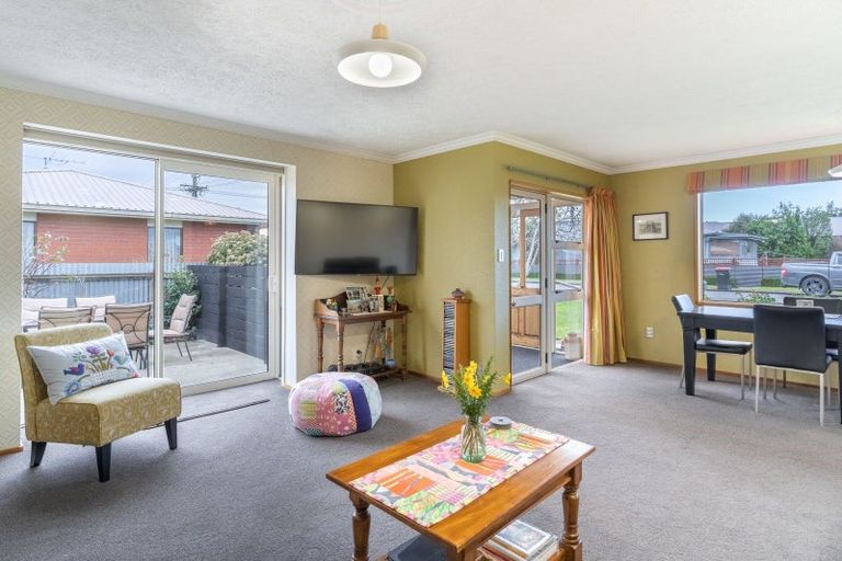 Photo of property in 234 Park Street, Winton, 9720