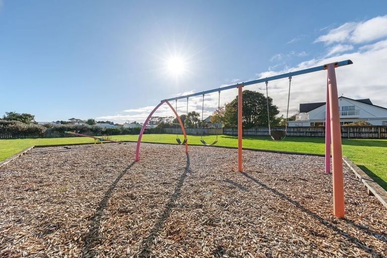 Photo of property in 123a Brooklands Road, Brooklands, New Plymouth, 4310