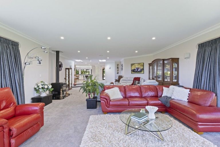 Photo of property in 1179 Devon Road, Bell Block, New Plymouth, 4373