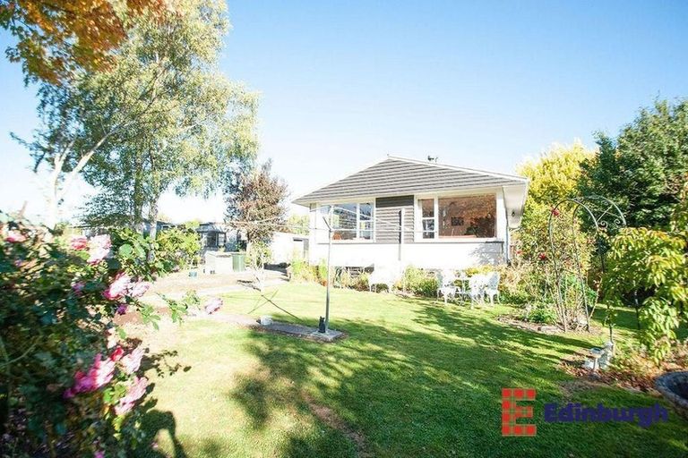 Photo of property in 11 Harrington Street, Lawrence, 9532