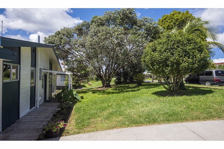 Photo of property in 16 Ascot Avenue, Te Kamo, Whangarei, 0112