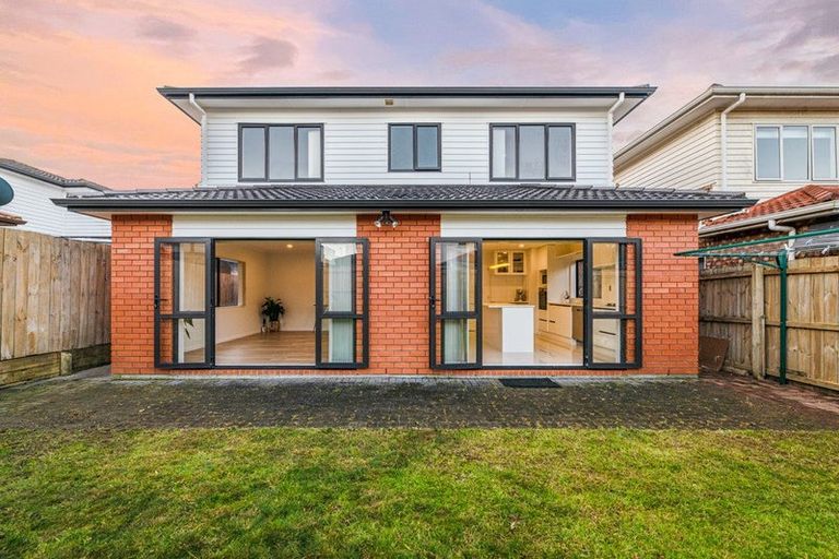 Photo of property in 3 Magnolia Place, Flat Bush, Auckland, 2016