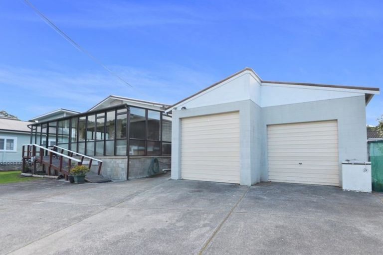 Photo of property in 2047 Ngunguru Road, Ngunguru, Whangarei, 0173