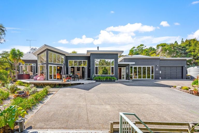 Photo of property in 84a Scott Road, Stanmore Bay, Whangaparaoa, 0932