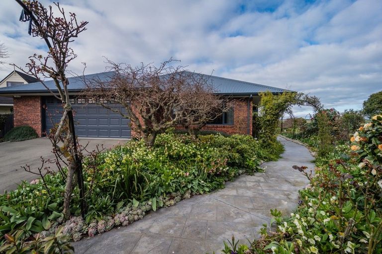 Photo of property in 8 Hillview Place, Pleasant Point, 7903