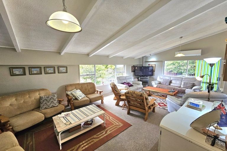 Photo of property in 5 Cargill Place, Frankleigh Park, New Plymouth, 4310