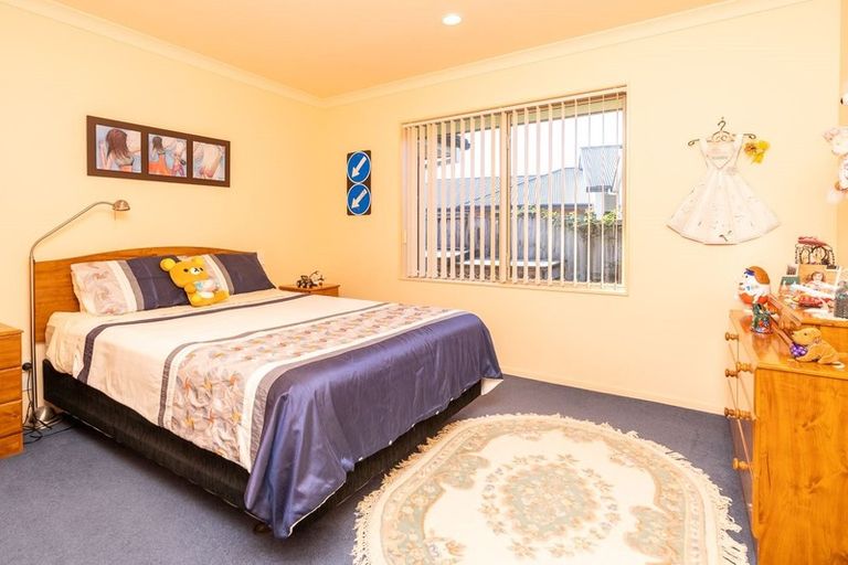 Photo of property in 25 Limousin Place, Grandview Heights, Hamilton, 3200