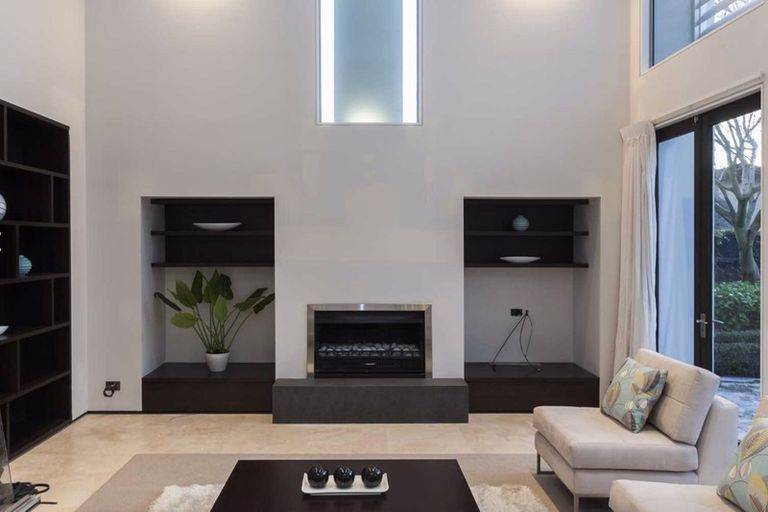 Photo of property in 100a Glandovey Road, Fendalton, Christchurch, 8052