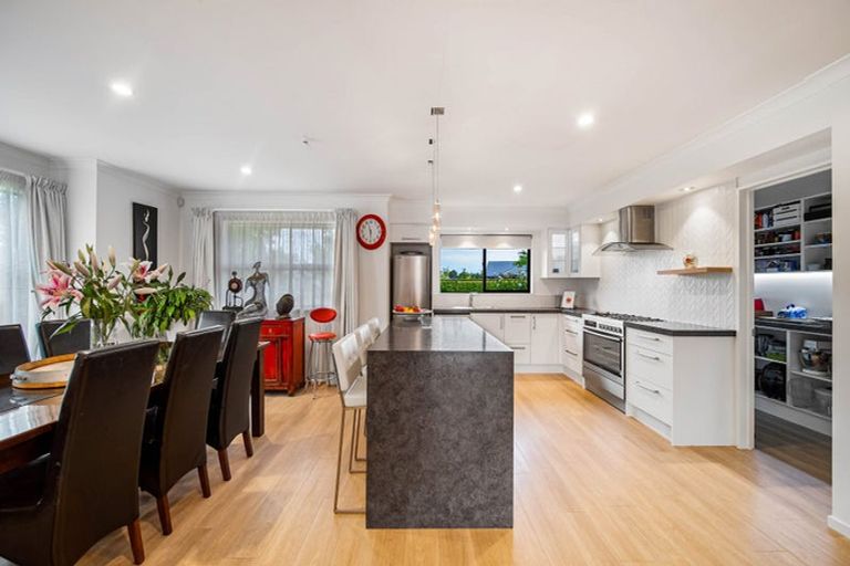 Photo of property in 12 Rossington Drive, West Melton, 7618