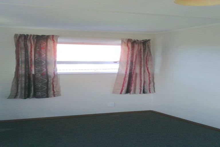 Photo of property in 16 Carey Street, Waitara, 4320