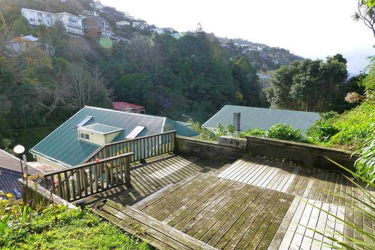 Photo of property in 125 Glenmore Street, Kelburn, Wellington, 6012