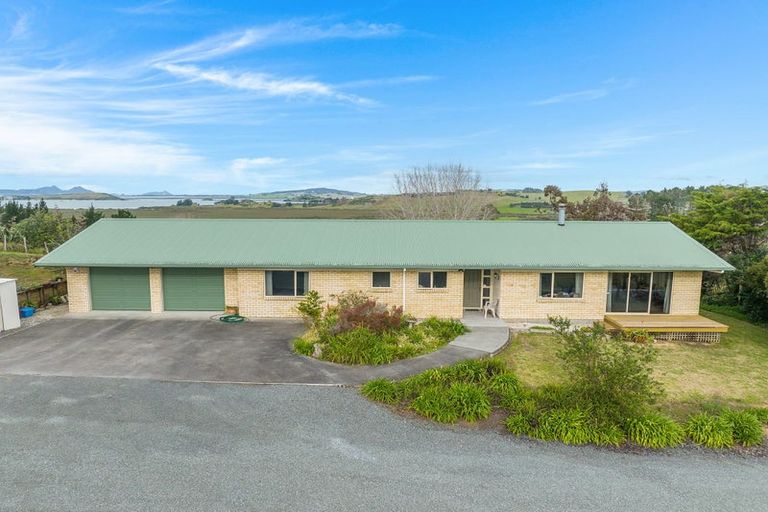 Photo of property in 427 State Highway 1, Otaika, Whangarei, 0178