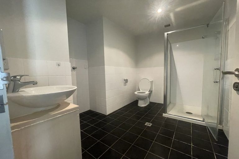 Photo of property in 6/222 Albany Highway, Schnapper Rock, Auckland, 0632