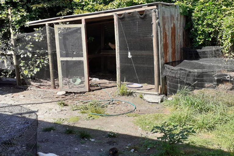 Photo of property in 26 Bentham Street, Westport, 7825