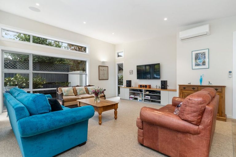 Photo of property in 23 Waiwetu Street, Fendalton, Christchurch, 8052