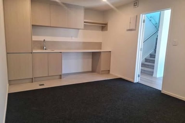 Photo of property in 75f Cardiff Road, Pakuranga, Auckland, 2010