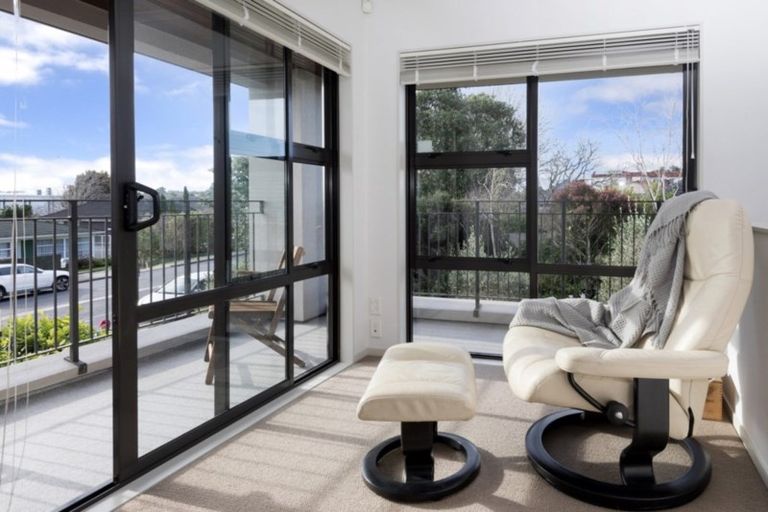 Photo of property in 170a Ridge Road, Howick, Auckland, 2014