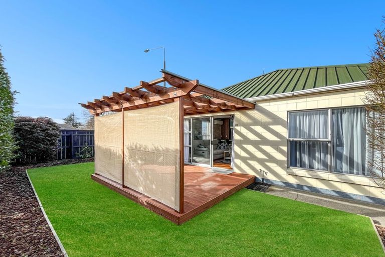 Photo of property in 1/73 Harewood Road, Papanui, Christchurch, 8053