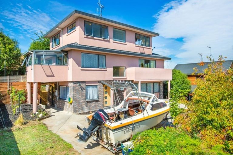 Photo of property in 43 Western Heights Drive, Western Heights, Hamilton, 3200