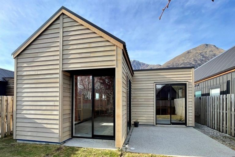 Photo of property in 25 Dewar Street, Lake Hayes, Queenstown, 9304