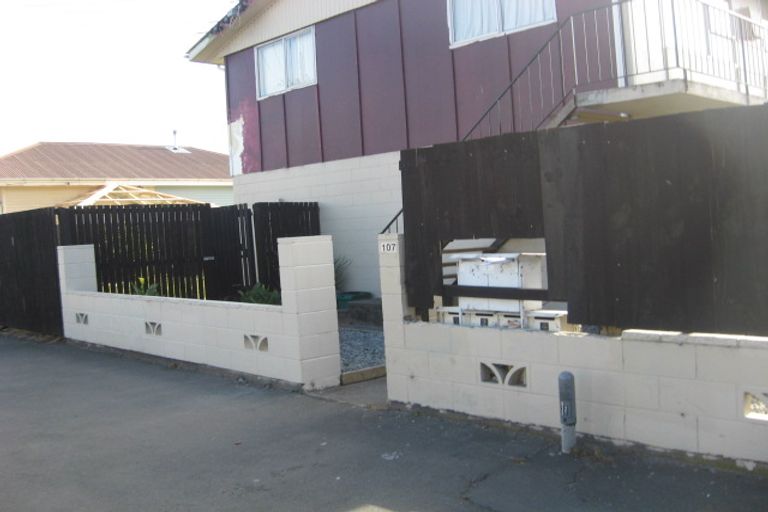Photo of property in 107 Waltham Road, Sydenham, Christchurch, 8023