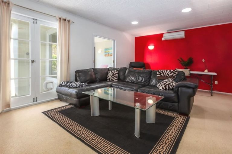 Photo of property in 4 Taupo Crescent, Plimmerton, Porirua, 5026