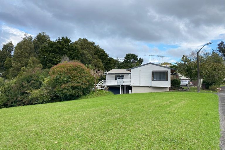 Photo of property in 11 Chardon Place, Henderson, Auckland, 0612
