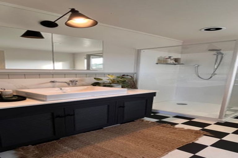 Photo of property in 116 Maunsell Road, Port Waikato, Tuakau, 2695