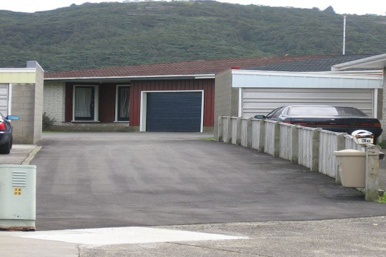 Photo of property in 3a Ferretti Grove, Avalon, Lower Hutt, 5011