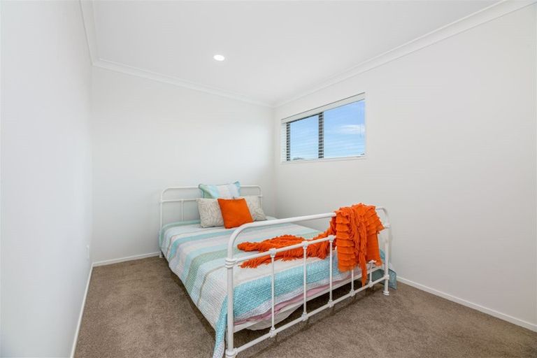 Photo of property in 49a Titirangi Road, New Lynn, Auckland, 0600