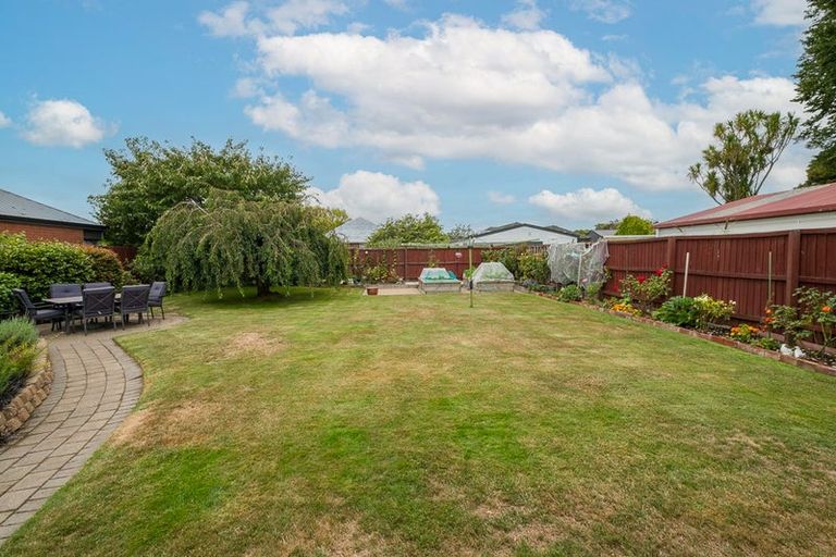 Photo of property in 400 Wairakei Road, Burnside, Christchurch, 8053