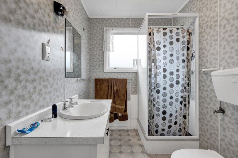 Photo of property in 2/84 Miranda Street, Stratford, 4332