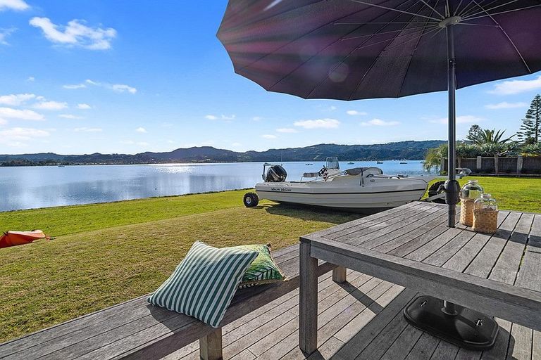 Photo of property in 45 North West Anchorage, Omaha, 0986