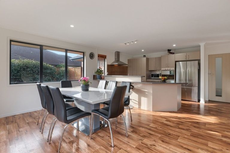 Photo of property in 550 Gloucester Road, Papamoa Beach, Papamoa, 3118